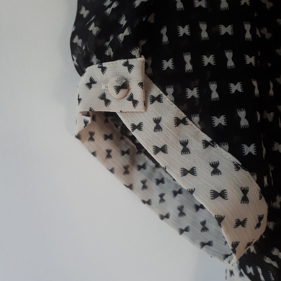 Charlotte Russe Blouse Open Back Tie Waist Sz M - Picture 7 of 8